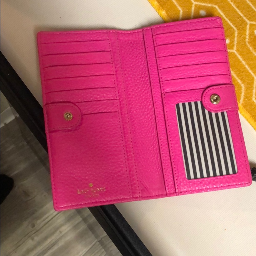 Kate Spade Wallet ♠️ - Picture 3 of 4
